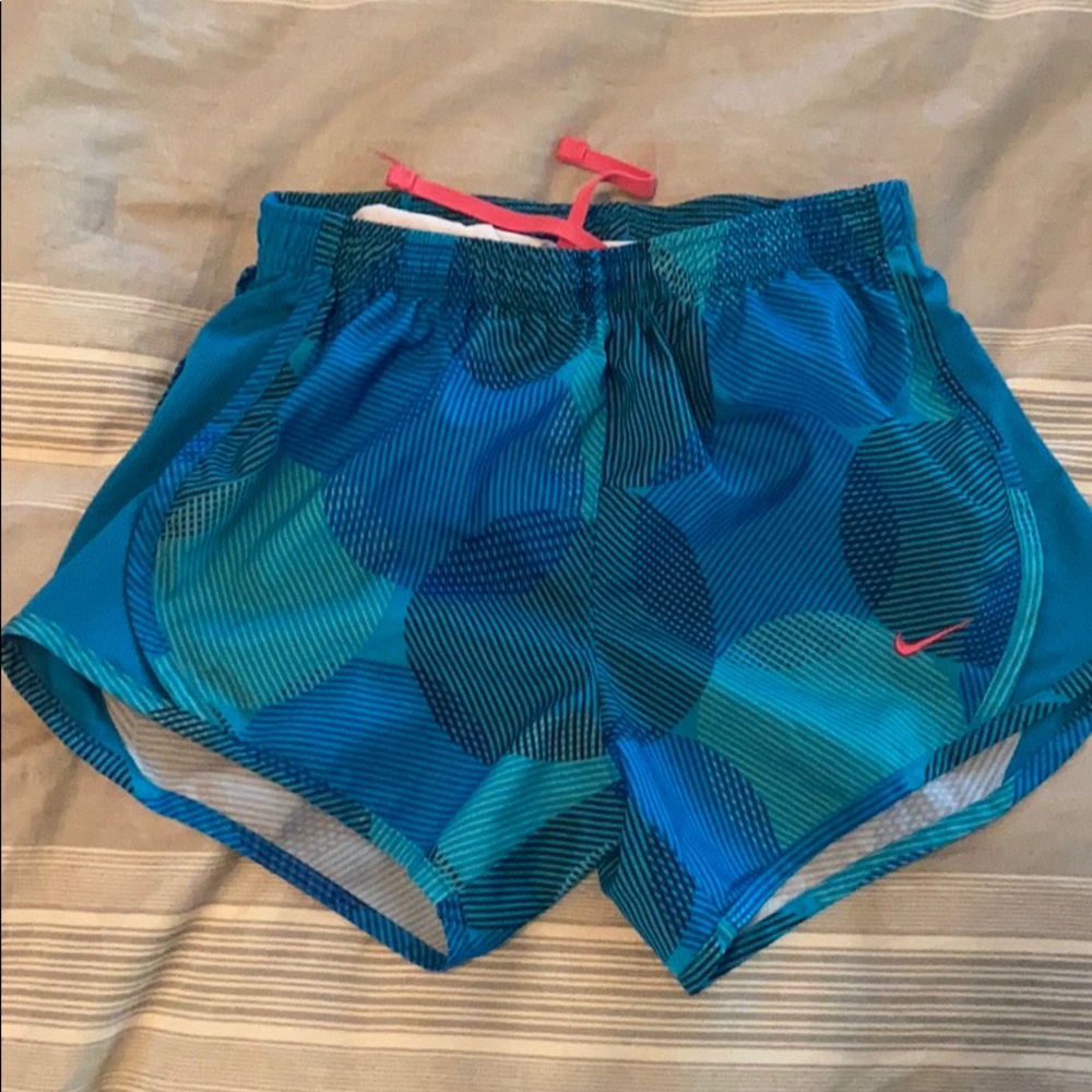 Girls NIKE Dry Fit Track Shorts - Medium